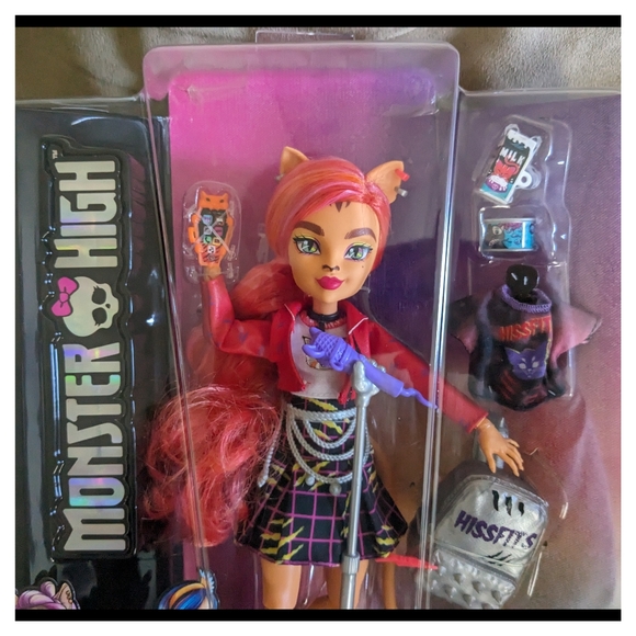 Monster High G3 TORALEI STRIPE Doll with Pet Sweet Fangs & Accessories 2022 New - Picture 4 of 13